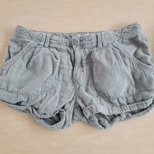 Aerie Light Gray Comfy Cotton Shorts with Button Waist And Pockets Size 6 Medium